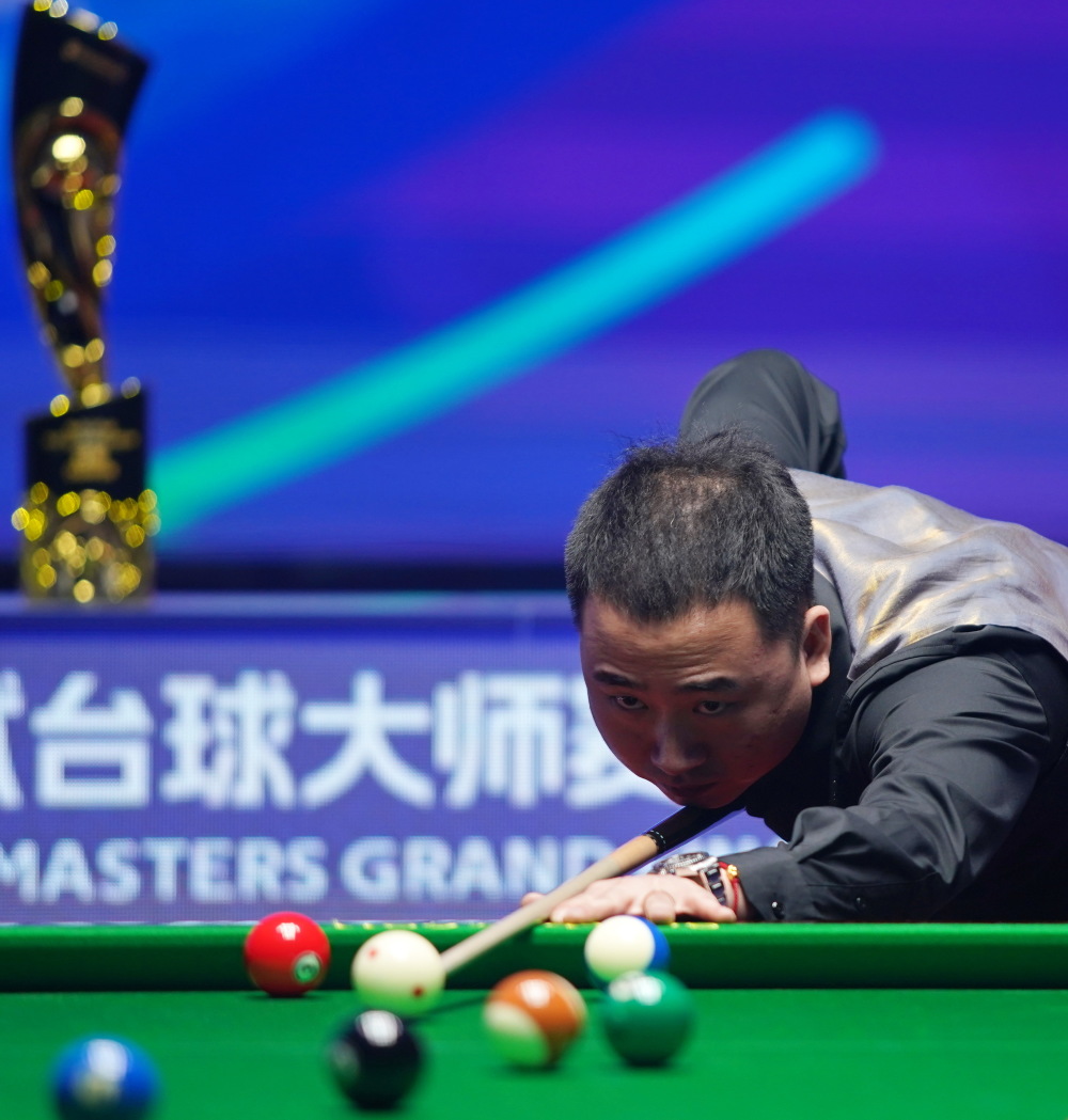 莱比锡主帅：西蒙斯期待着对阵拜仁，关窗前什么都可能发生